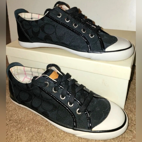 Coach Shoes - COACH Monogram Barrett Low Top Signature Logo Canvas Sneaker Tennis Shoe 9 B